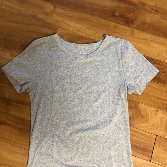 GAP Grey T-shirt (Size XS) - Picture 2 of 4